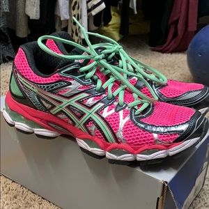 Worn twice asic running shoes
